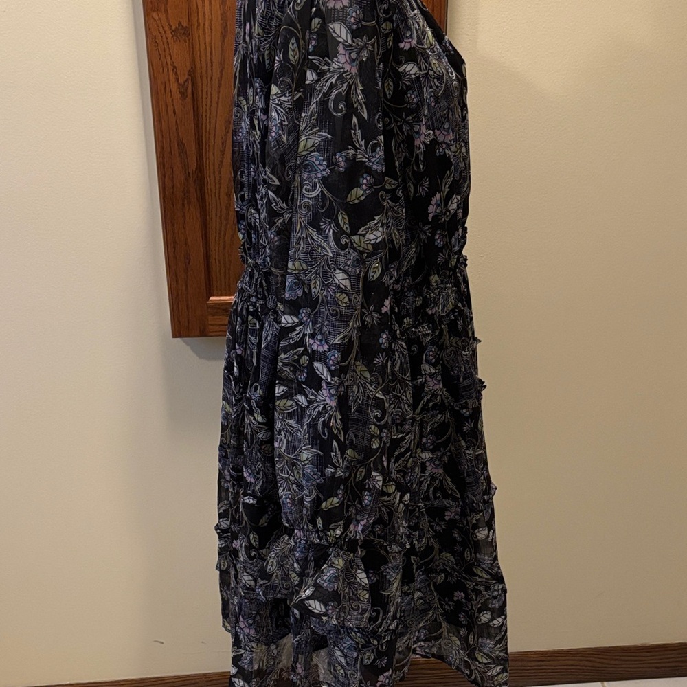 NWT Torrid Black Dress with Floral Accents and long sleeves- size 1X - Picture 6 of 13